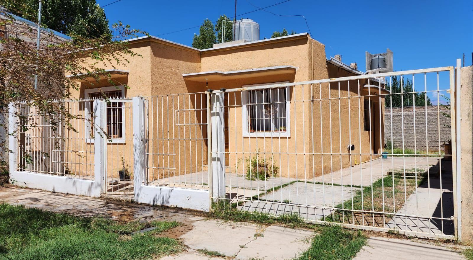 Hauser vende casa en Tunuyan - 1