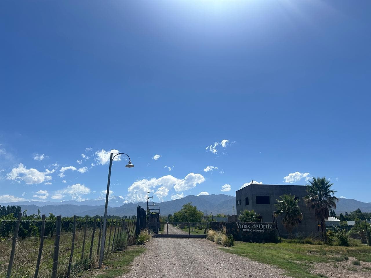 Hauser presenta un proyecto soñado en Barrio privado Viñas de Ortiz - 1