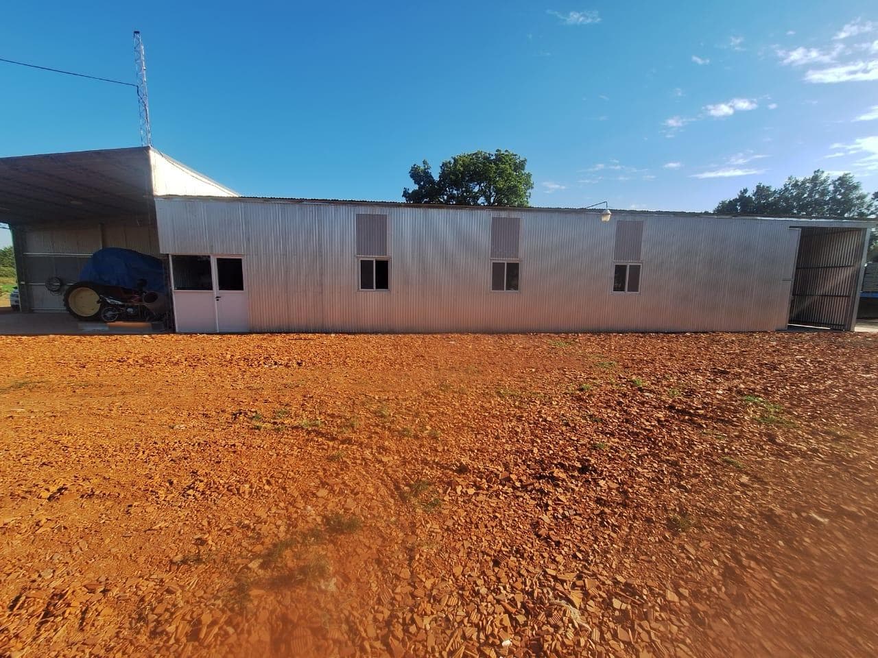 EN ALQUILER!! GALPON EN IBARLUCEA!! IMPUESTOS INCLUIDOS EN EL ALQUILER!!! - 1