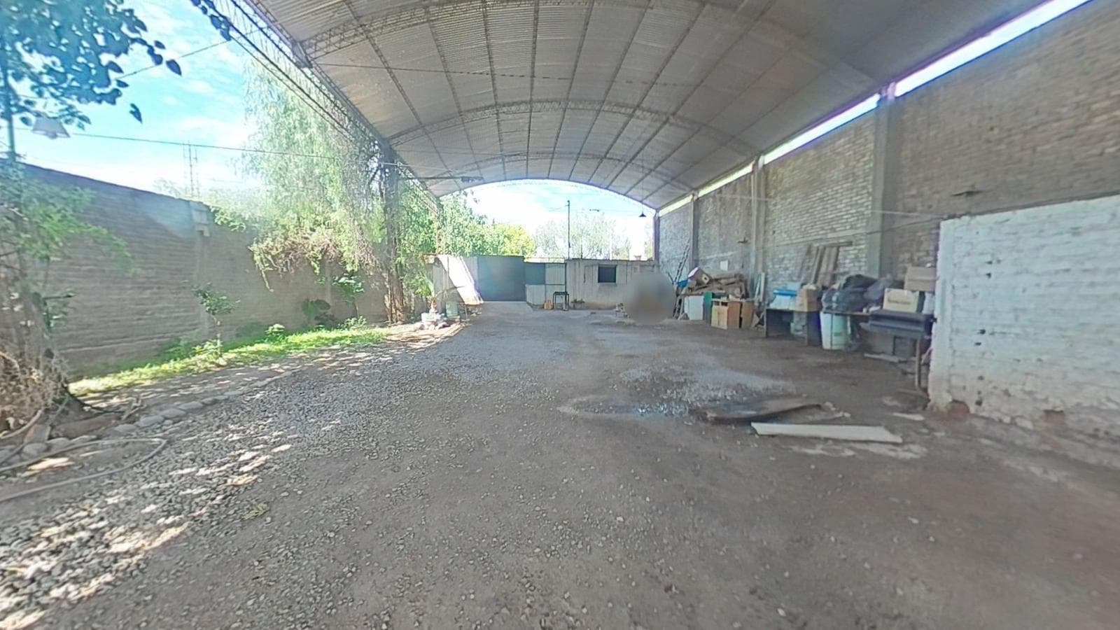 Excelente Galpón de 600m2 con Vivienda en el centro de Rodeo de la Cruz - 1