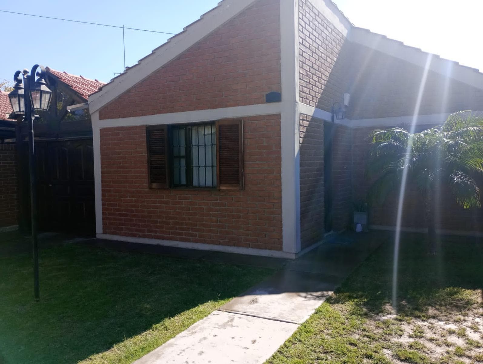 Venta de Casa en Rivadavia Natania 15 - 3 Dormitorios - Cochera Quincho para 3 Autos - Lista para habitar - 1