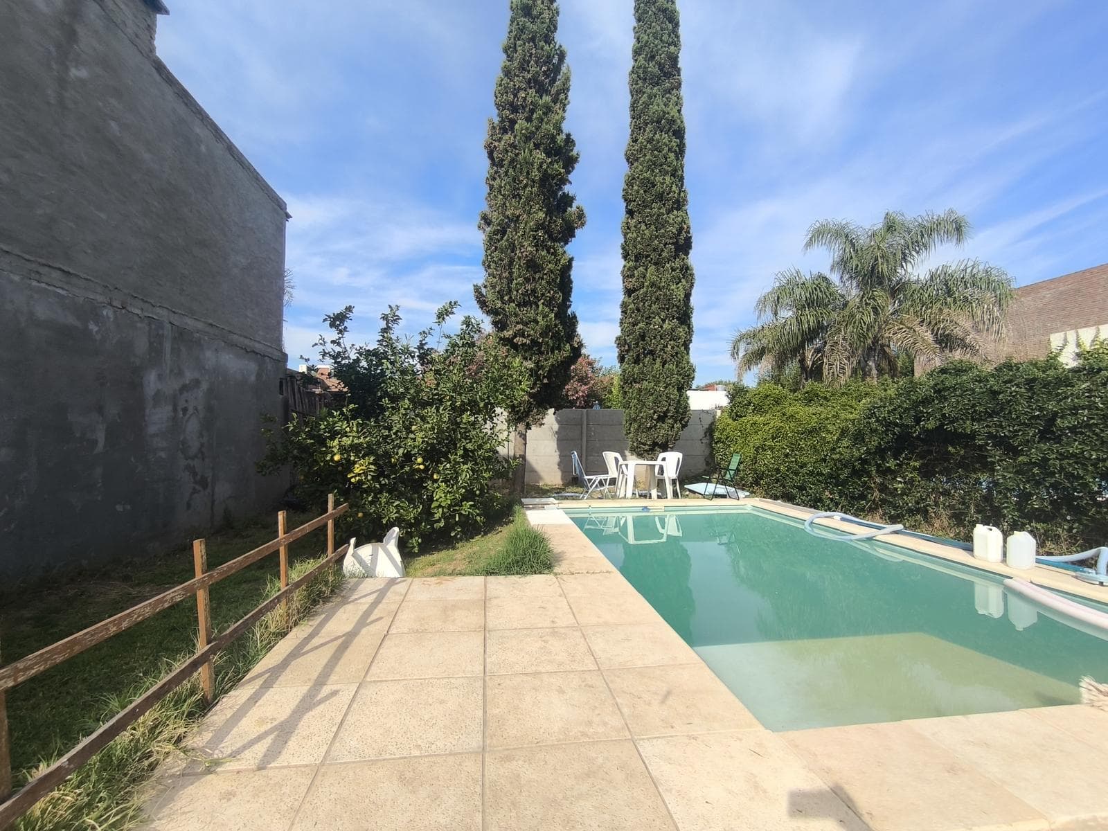 Casa 4 dormitorios con pileta en venta - Ricardone - 1