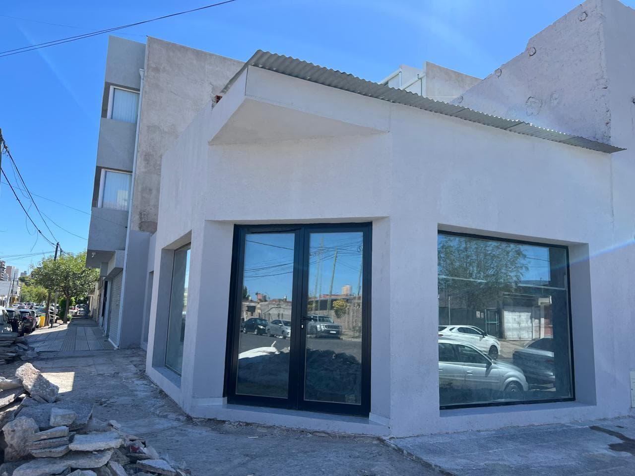 Local comercial en venta en Intendente Carro y Misiones - 1