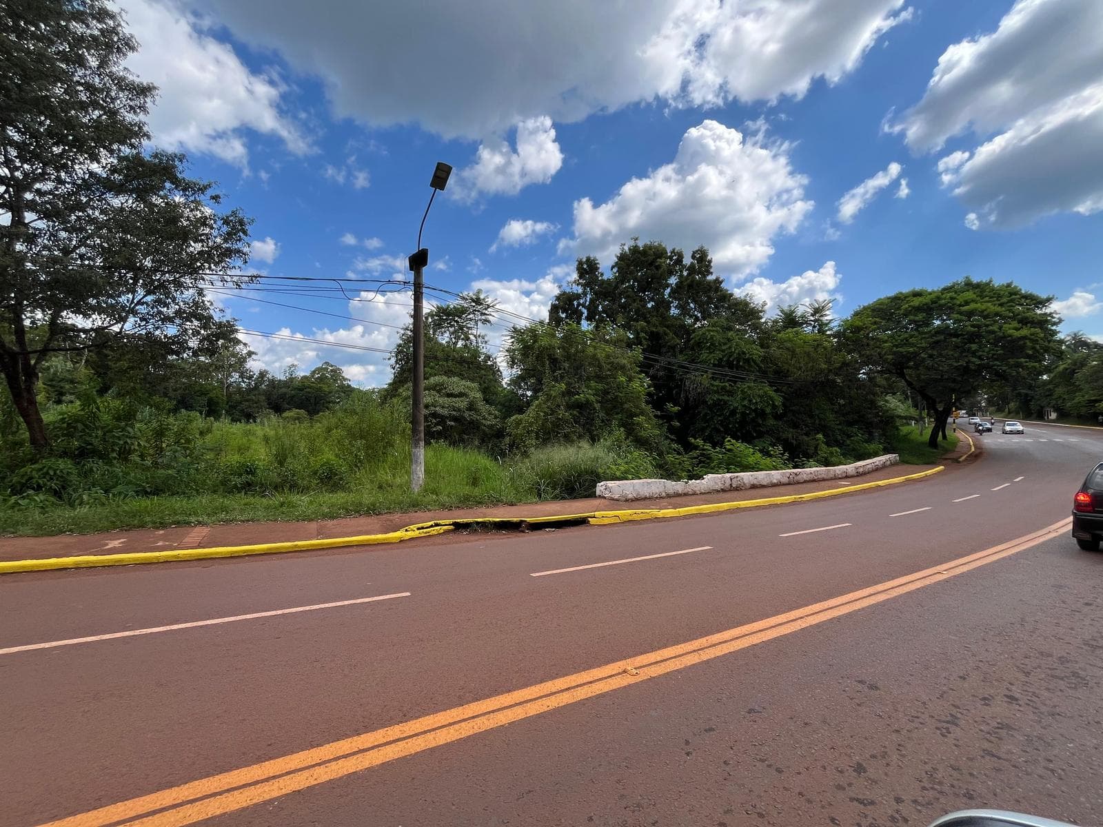 Lote comercial de 27.000m2 en VENTA Km5 de Eldorado - 1