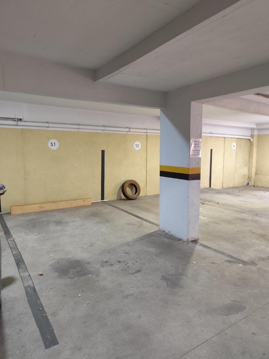 Cochera en Lourdes - 1