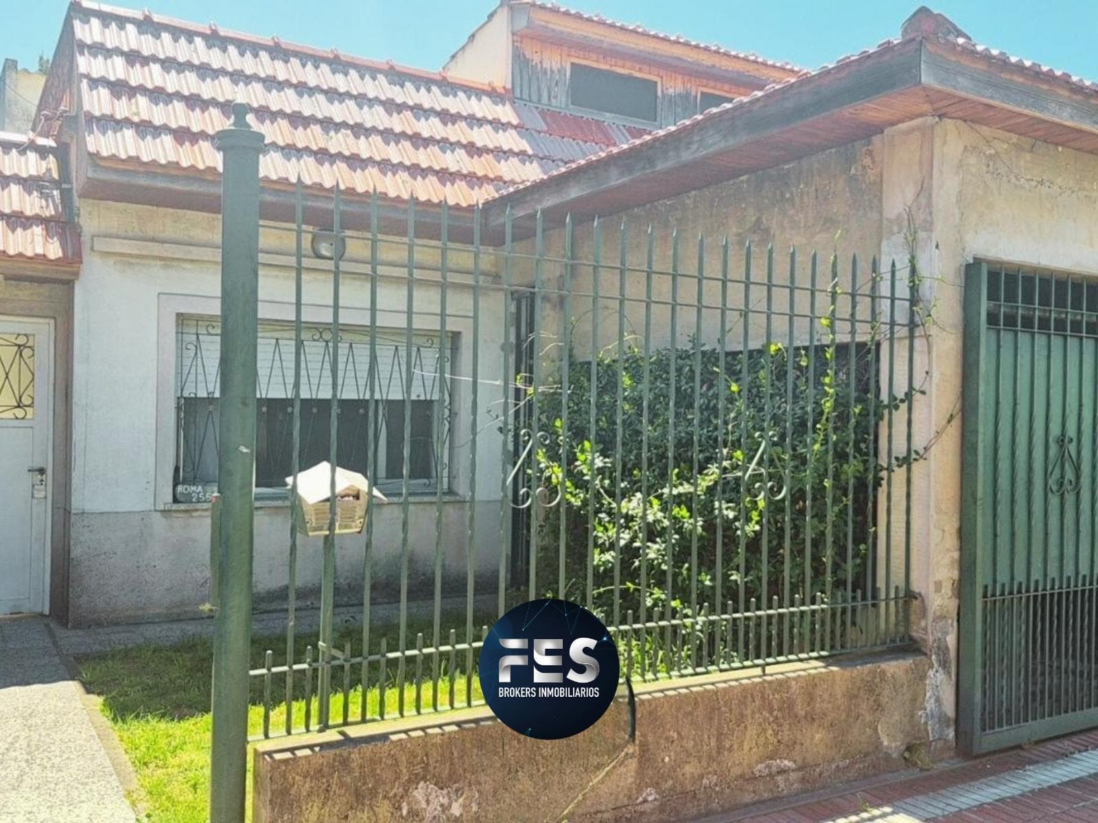 Venta Casa en Remedios De Escalada - 1