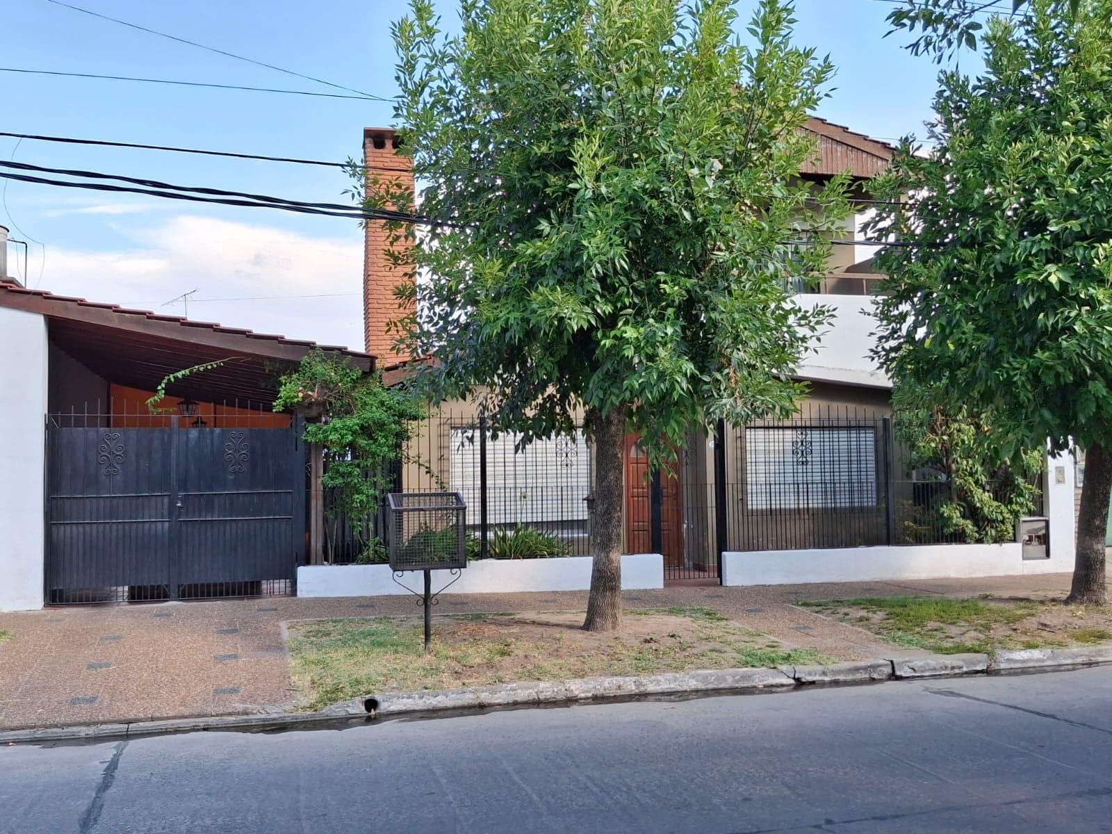 Casa 4 ambientes jardin lavadero galpon Apto Credito - 1