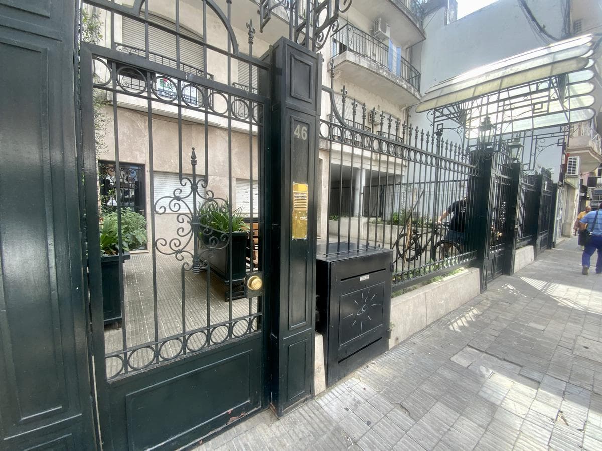 Pje. Ricardone 46 - Oficina Centrica En Planta Baja En Alquiler - Centro, Rosario - 1