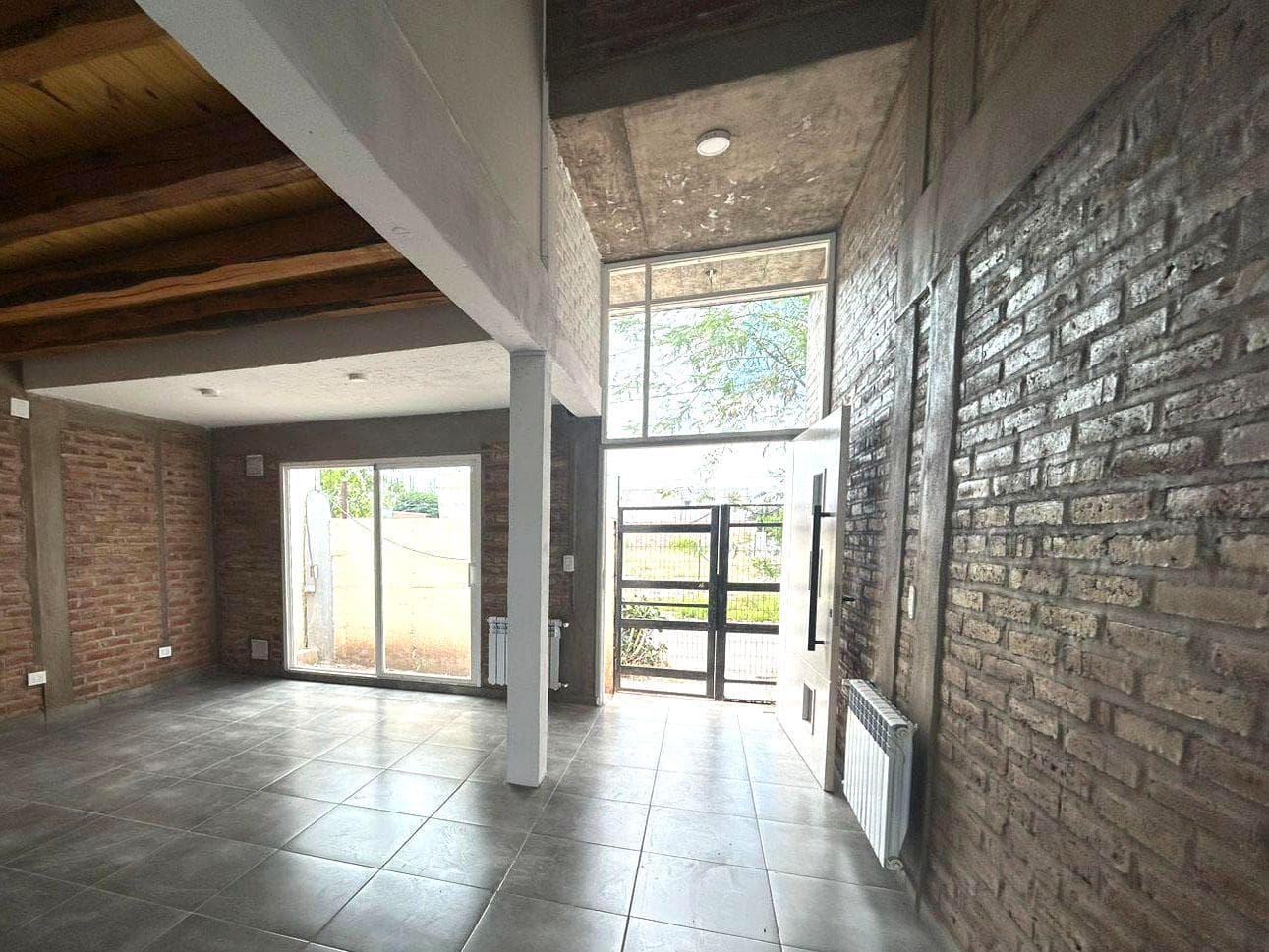 DUPLEX EN VENTA LUJAN DE CUYO - 1