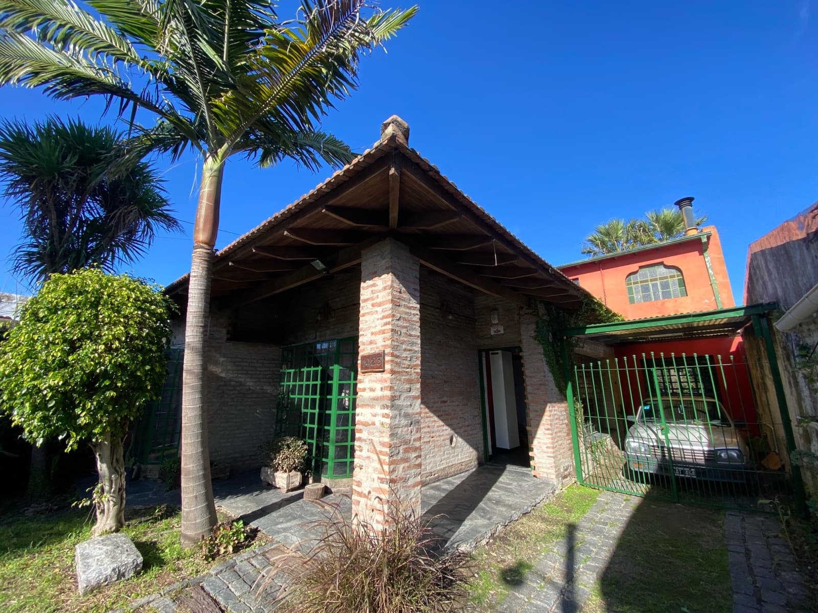 Casa en venta Los Hornos - 1