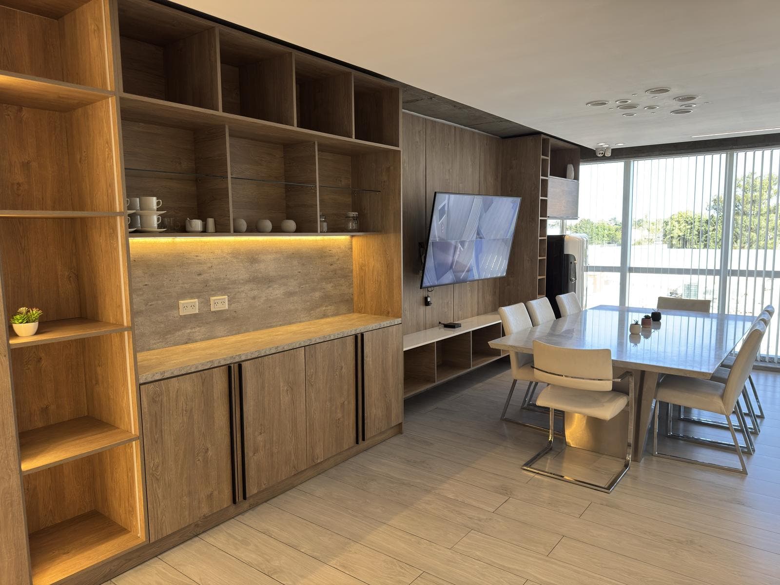 OFICINA EN CANNING - 1