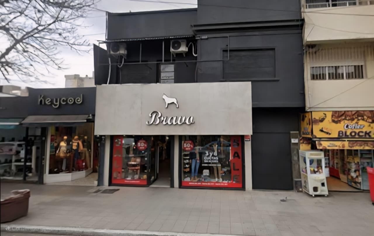 Destacable Venta en Block para uso comercial, oficinas, consultorios y viviendas, Lomas de Zamora - 1