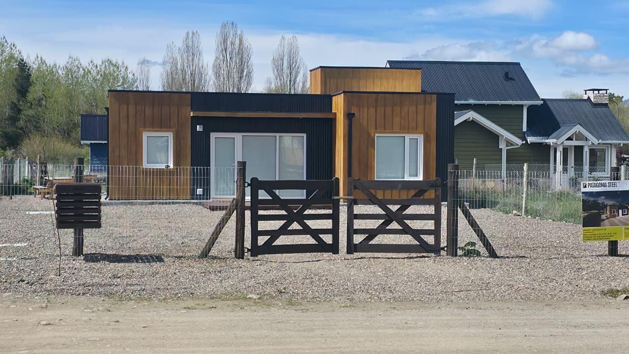 Casa en venta totalmente equipada - Trevelin - 1