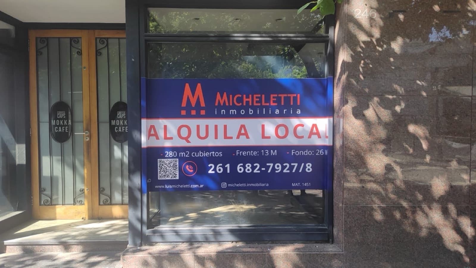 Gran local en Peatonal Sarmiento - 1