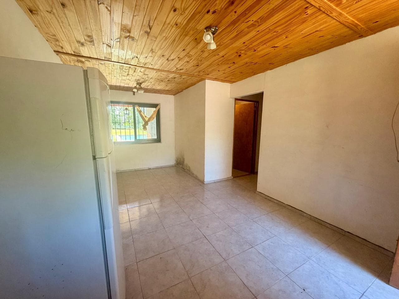 VENTA Casa 2 dormitorios con piscina. Roldán - 1