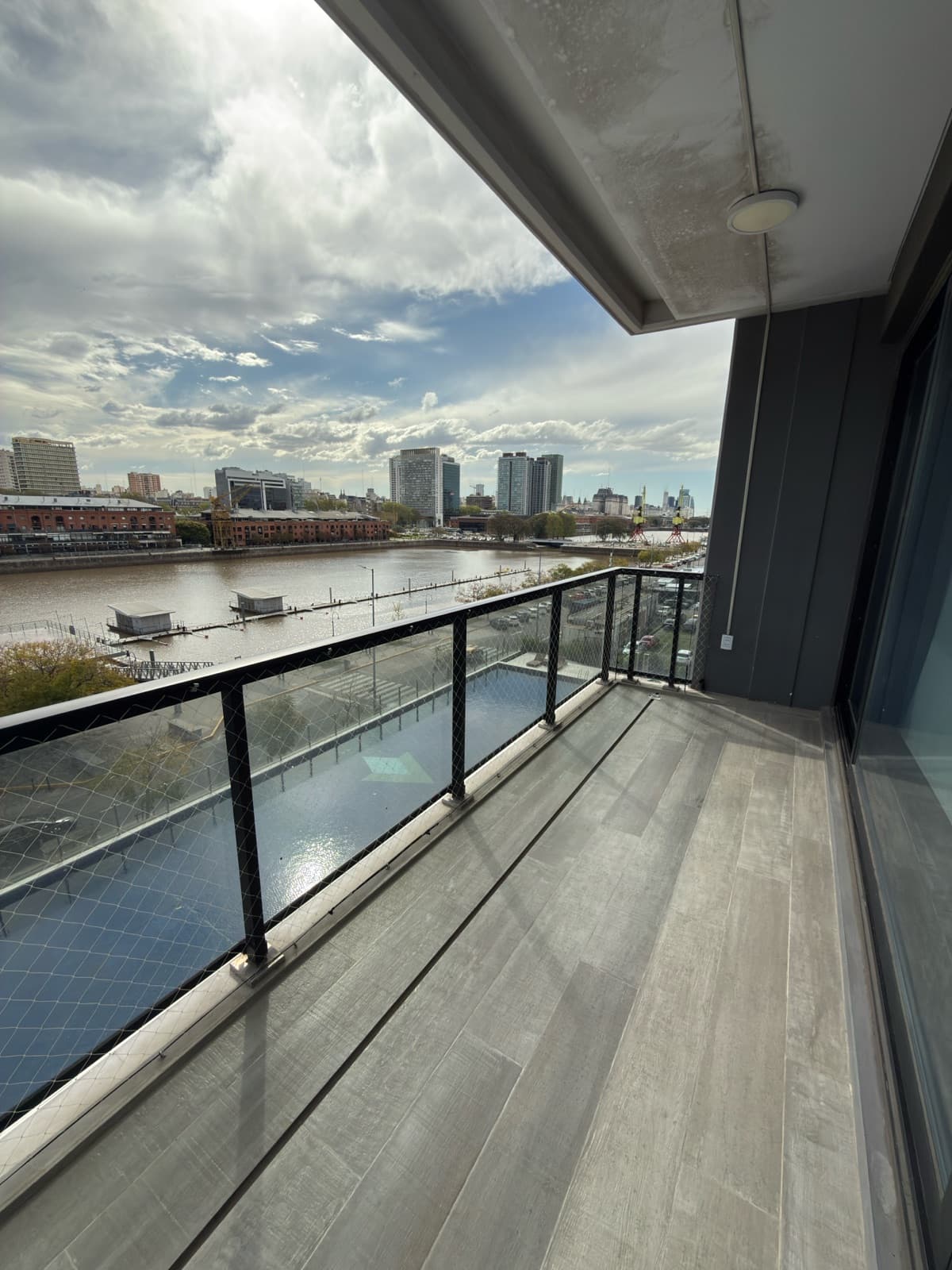 3 Ambientes con Cochera en Link Tower – Puerto Madero | 2 Suites Amenities - 1