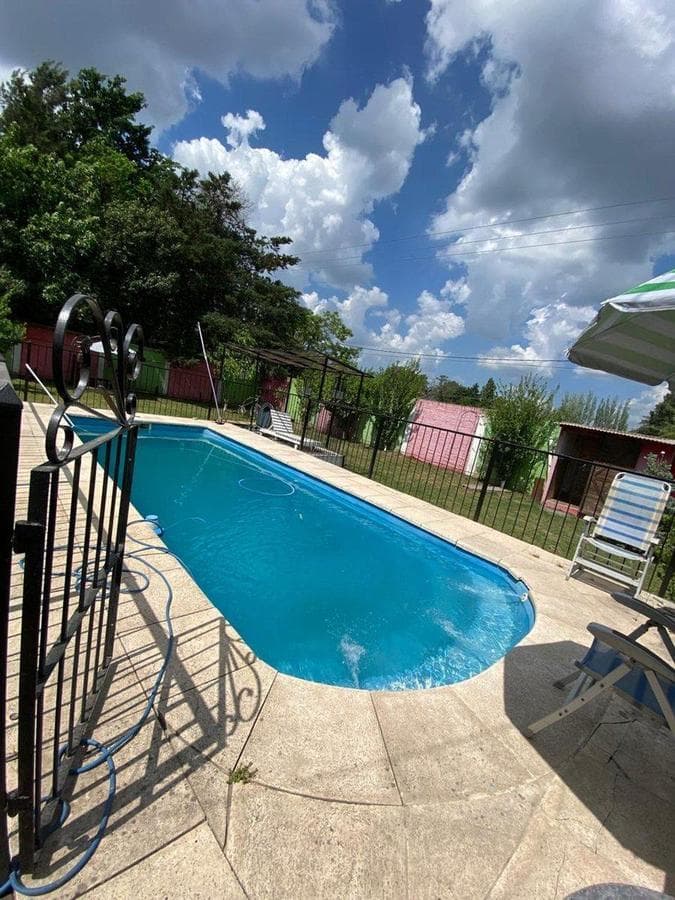 CASA QUINTA EN GUERNICA CON PILETA + DEPARTAMENTOS - 1