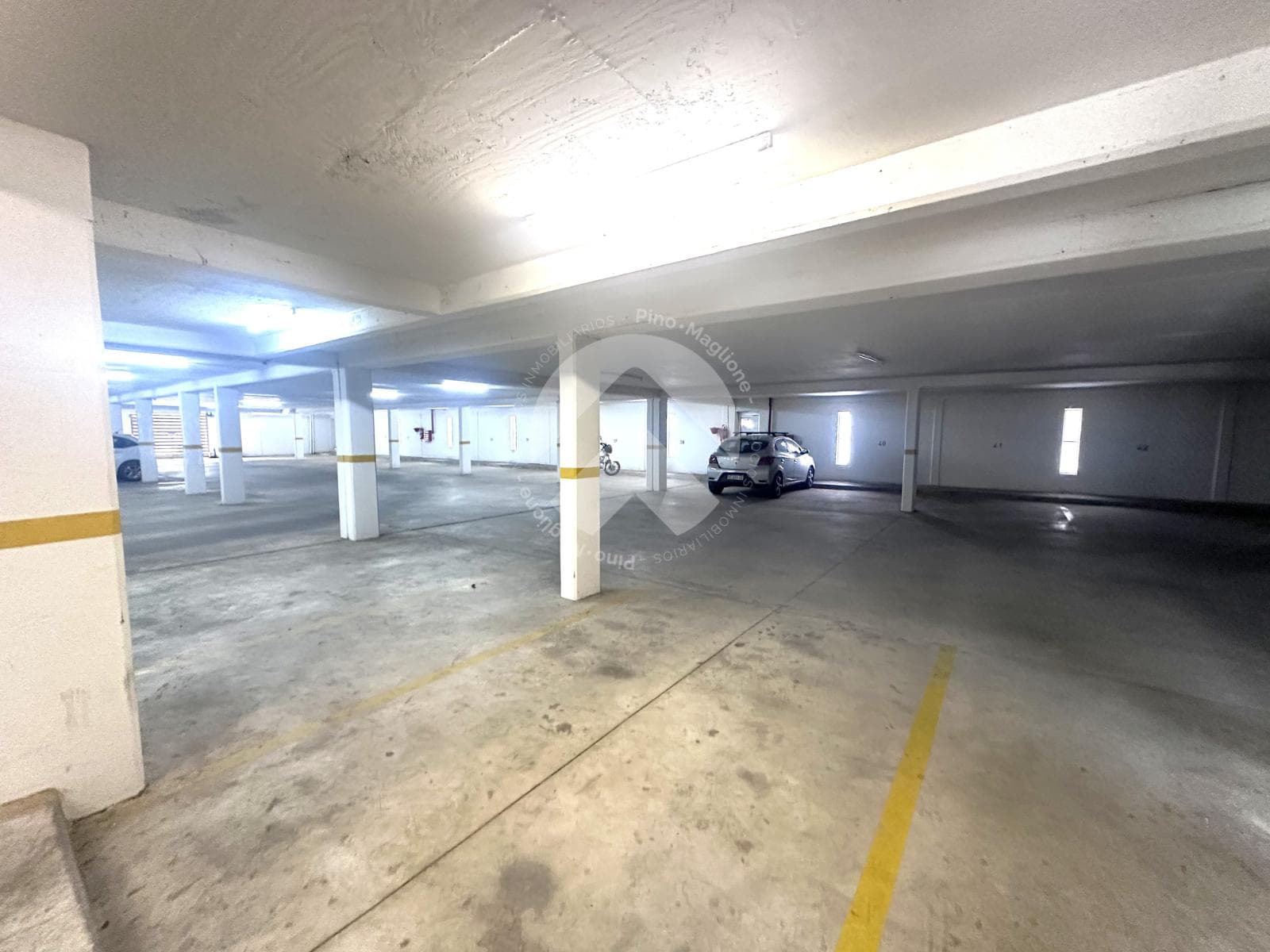 COCHERA EN PILAY PARQUE FEDERAL - 1