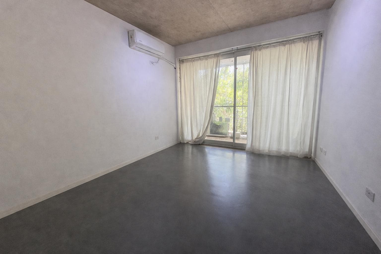 VENTA CONSULTORIO CON BALCÓN - VILLA CRESPO - 1