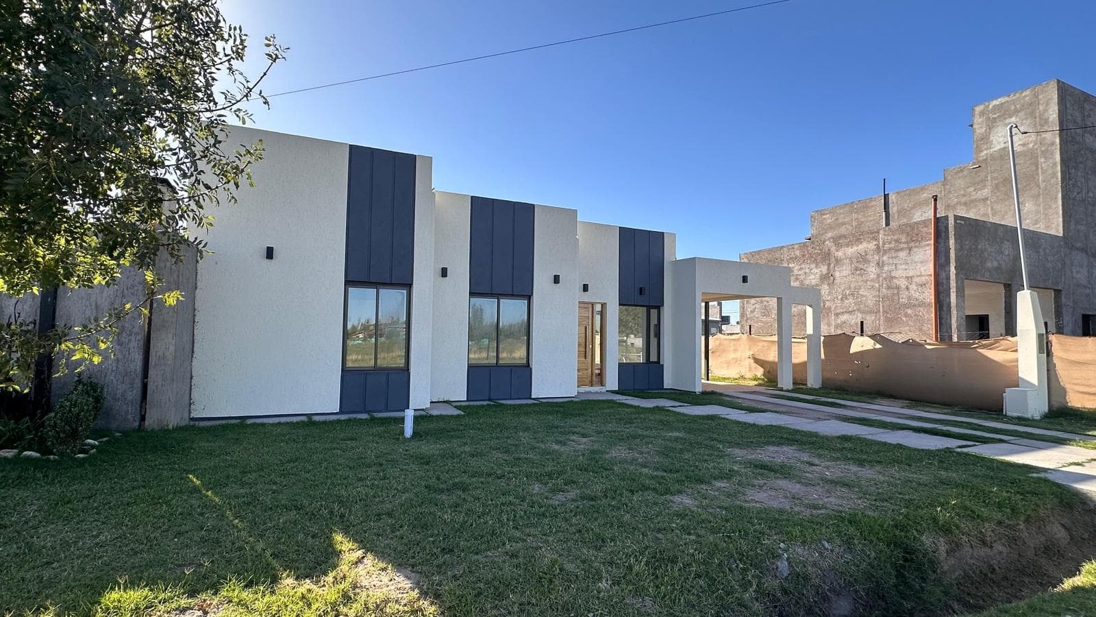 Casa a Estrenar en Venta en Barrio Privado Alto Paredes, San Rafael | Cumbrein - 1