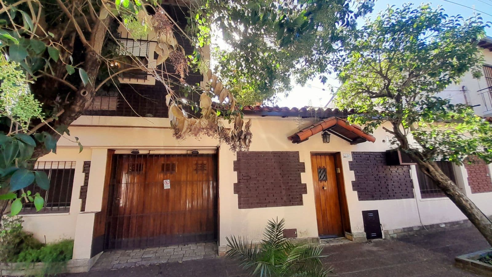Olivos - A 2 cuadras de Av. Maipú - Planta Baja con excelente frente! - 1