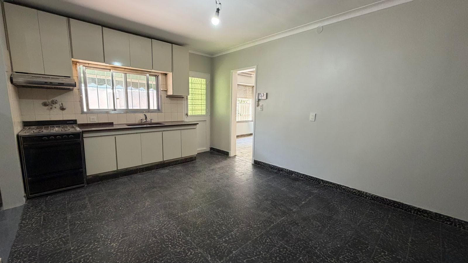 Oficina en Lomas De Zamora - 1