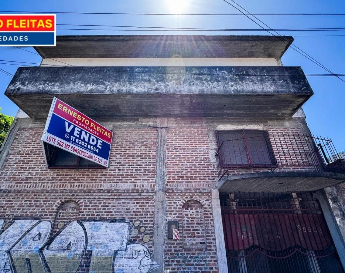 VENTA DE LOTE CON LOSA - ISIDRO CASANOVA - 1