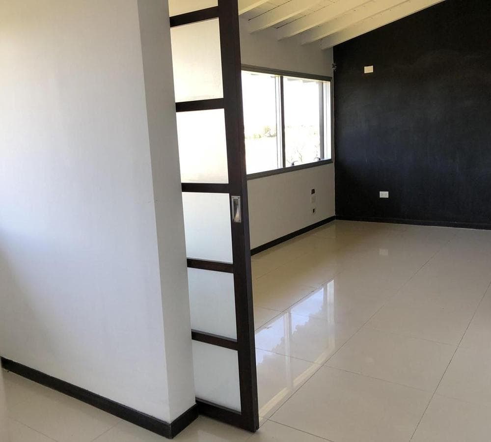 Oficina en Venta con renta en Rivera Park , Nordelta - 1