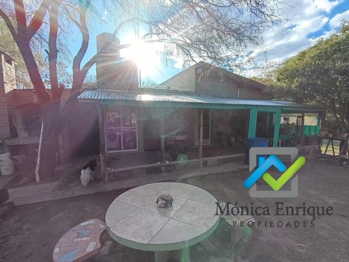 Casa con 1504 m² en venta, 2 dormitorios en Carpintería - 1