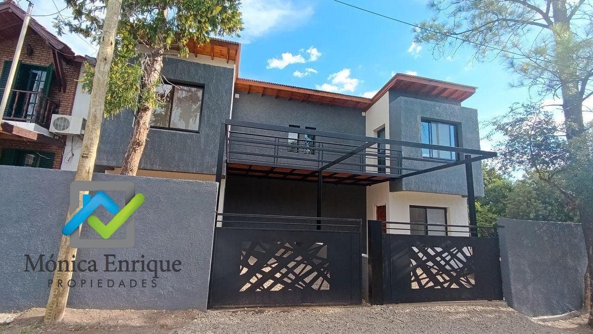 Duplex en el Centro de Villa de Merlo con Losa Radiante y DVH a Estrenar - 1