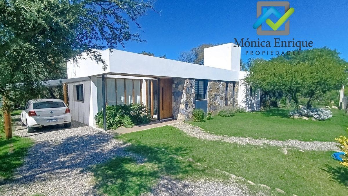 Casa Moderna en Cerro de Oro con Dos Baños y Dos Dormitorios - 1