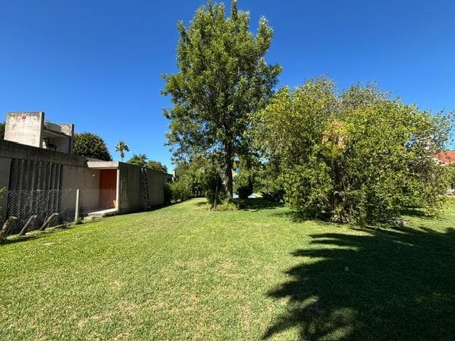 Terreno en venta Manuel B Gonnet - 1