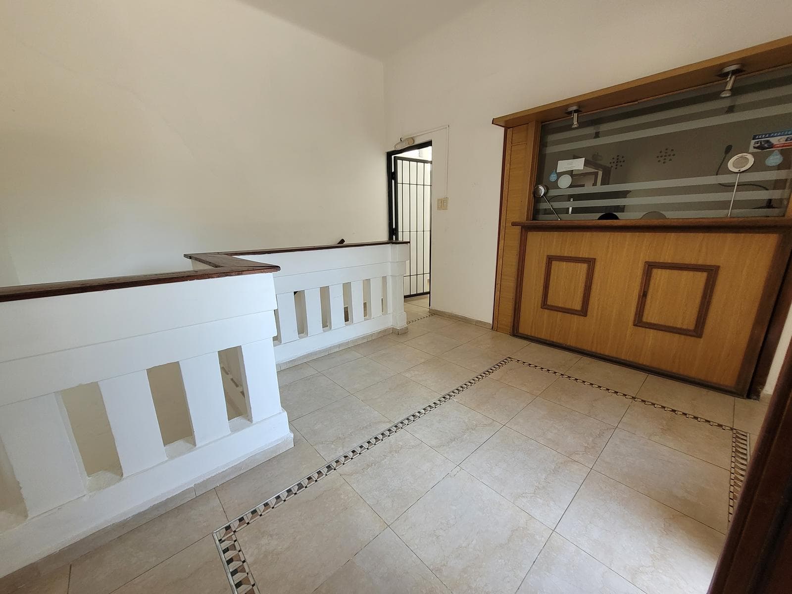 Oficinas en General Paz 114m Amplio c/ Terraza - 1