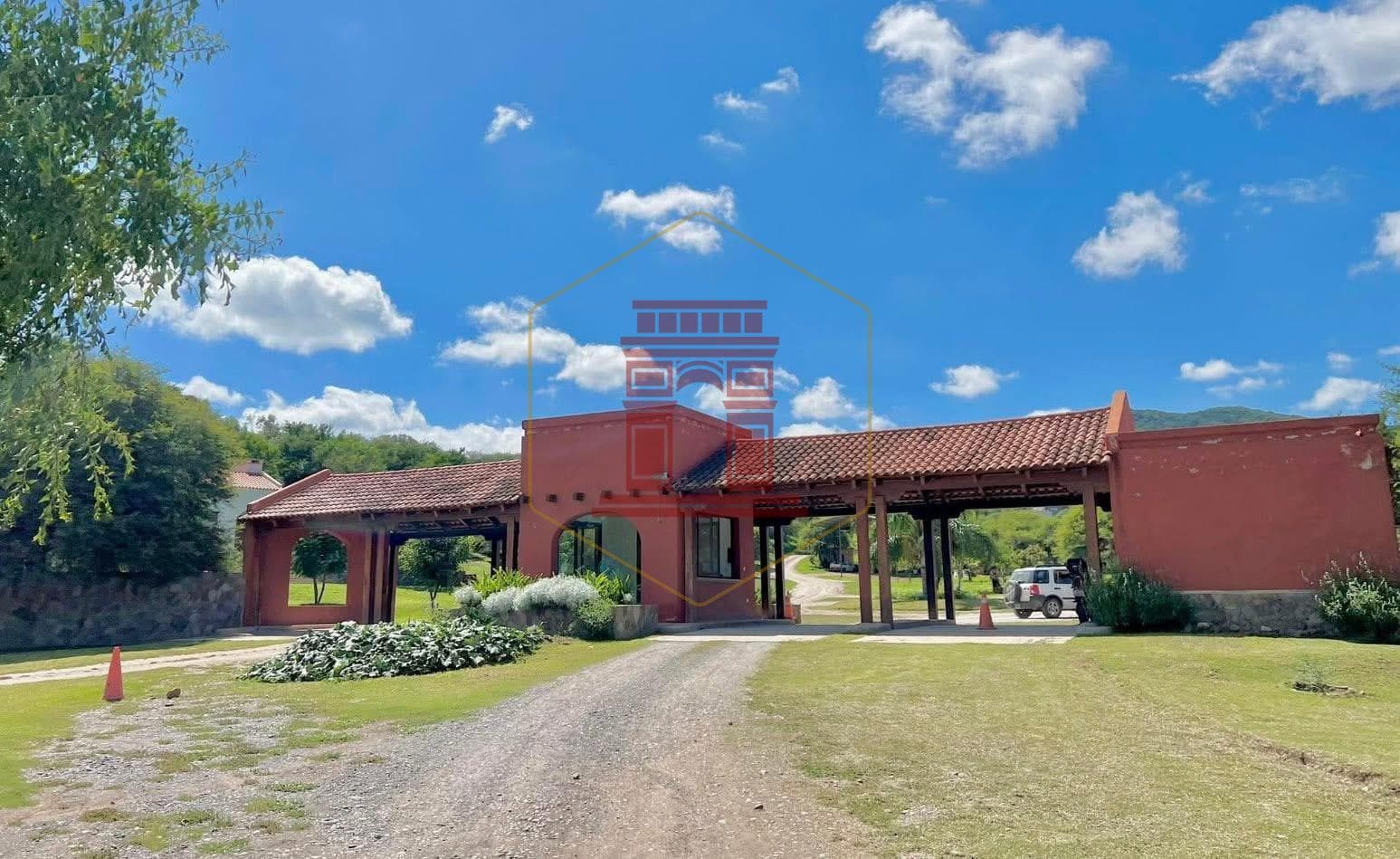 Oportunidad terreno en club de campo con amenities a 5 min del centro - 1