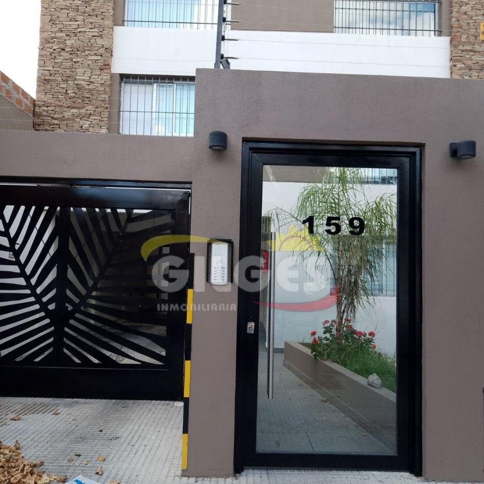 Alquiler de Oficina en Ramos Mejia Ideal Uso Profesional o Vivienda - 1