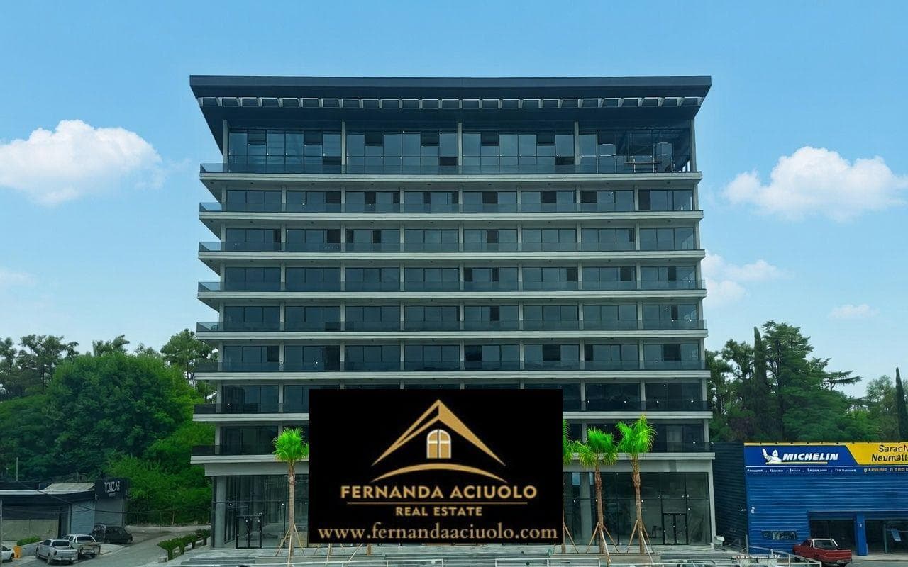 HERMOSA OFICINA EN VENTA/ ALQUILER UBICADAS EN LAS TOSCAS OFFICE II - 1