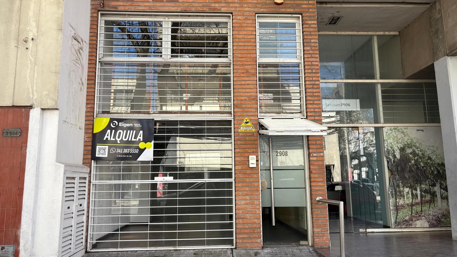 Alquiler Local Comercial Con Oficina y Entrepiso Equipado. Lourdes - 1
