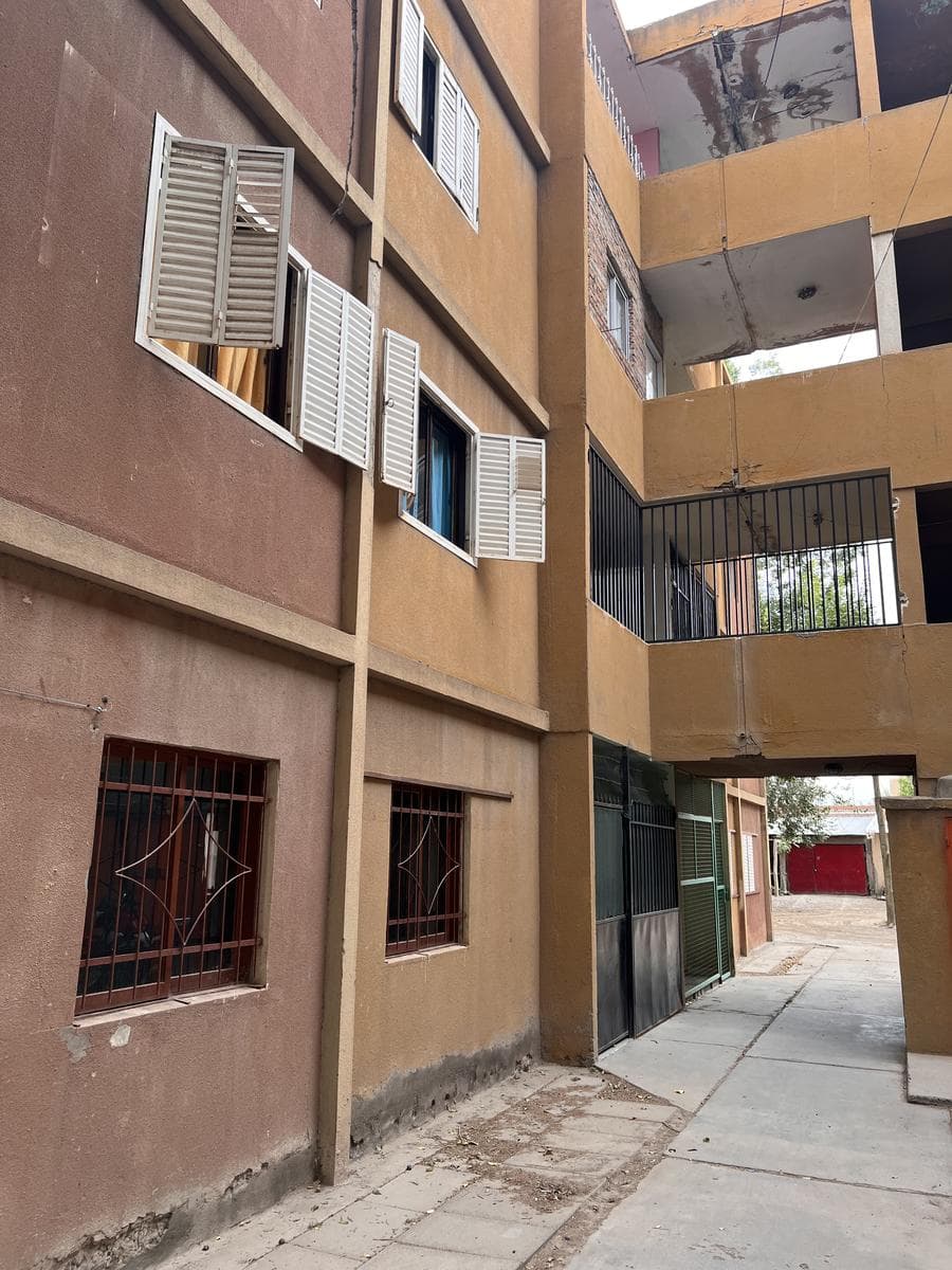 Departamento en Villa Regina - 1