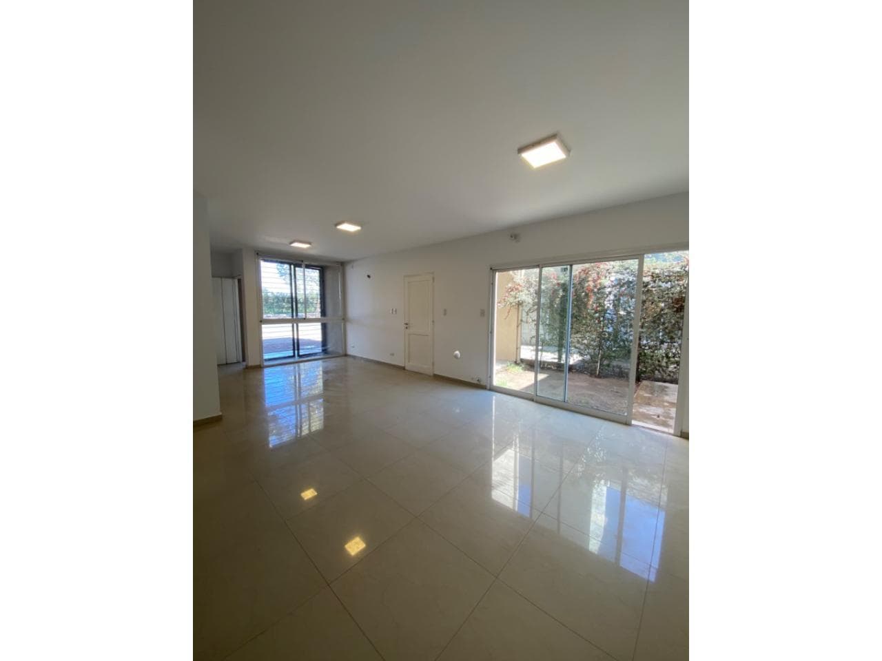 Venta Dúplex de categoria a estrenar en Rivadavia , 2 y 3 dormitorios con Financiación - 1