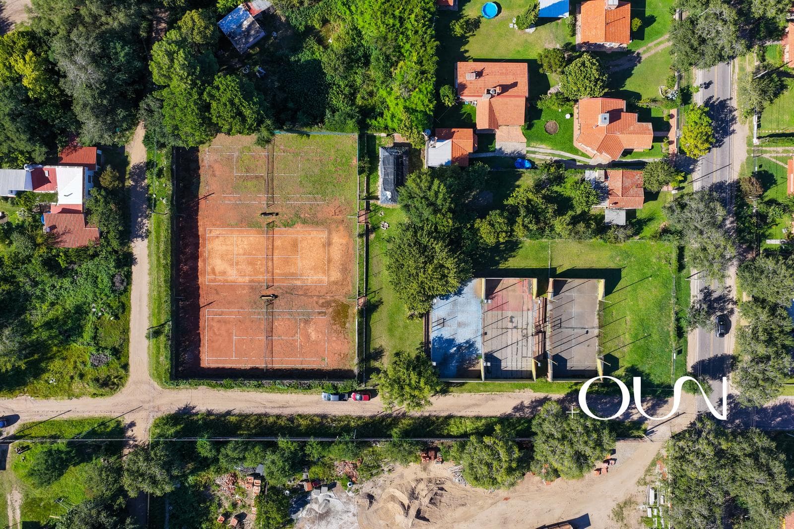 Terreno y casa en venta en La Cumbre. Escritura. - 1