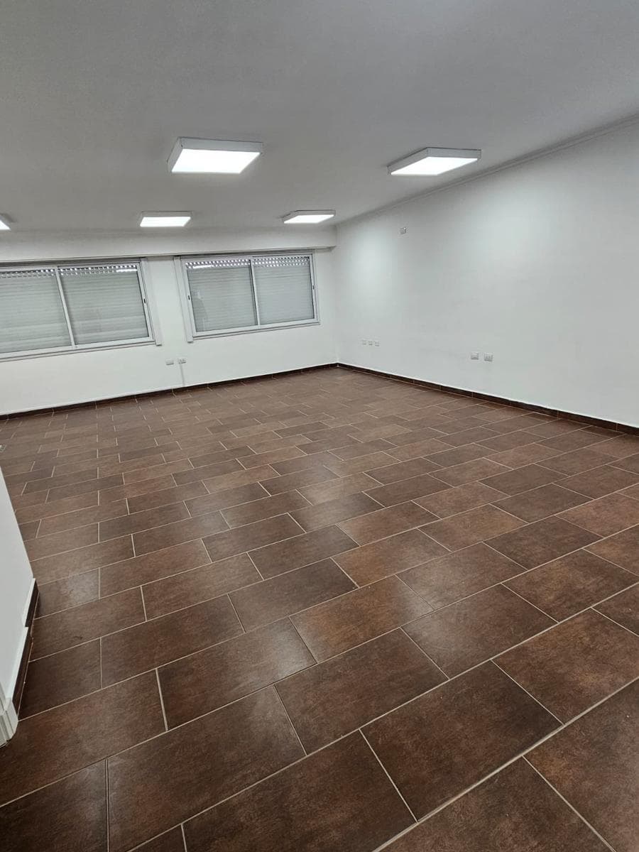 Oficina en alquiler en San Jose. - 1