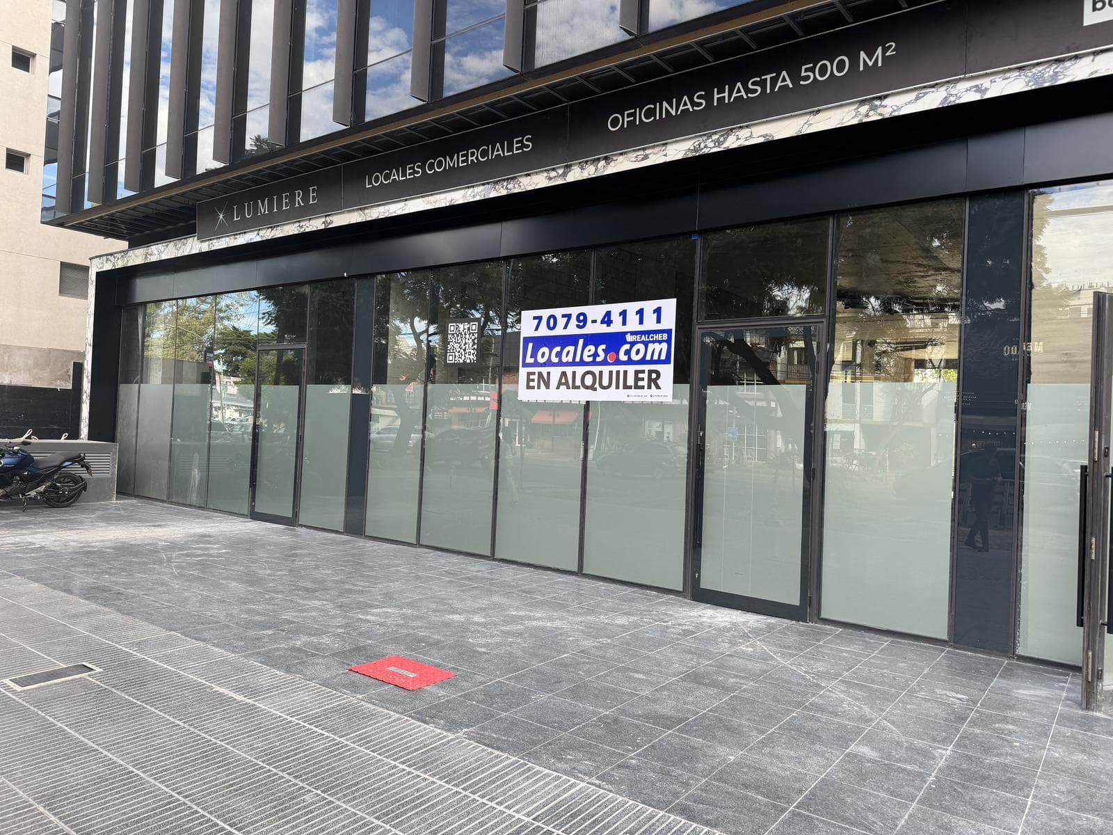 A metros Quinta de Olivos, Local 690 m2 - 1