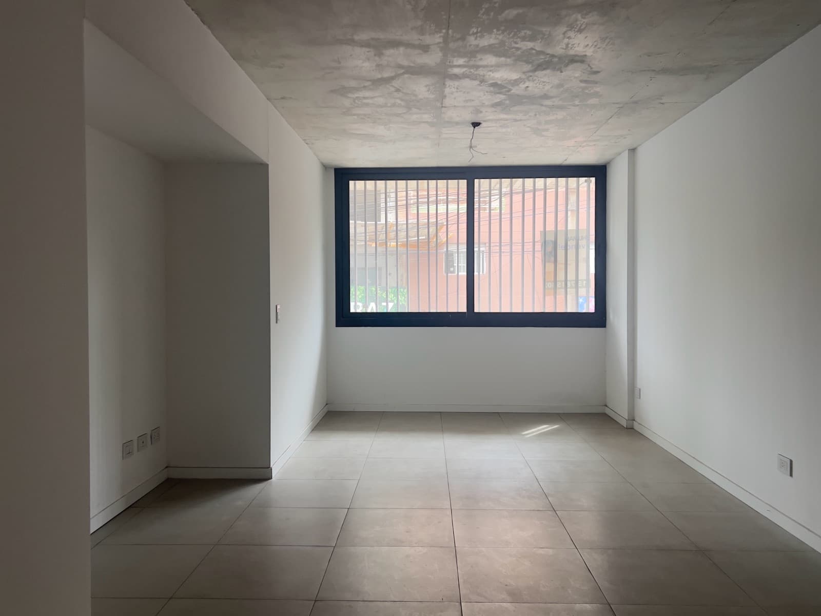 Oficina en Nuestra Señora de Lourdes - 1