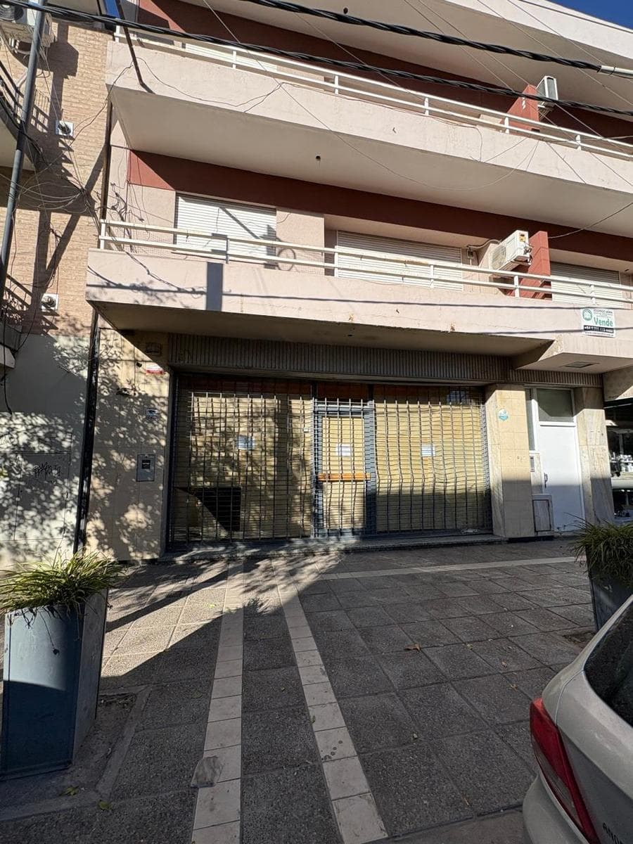 Local en Cipolletti - 1