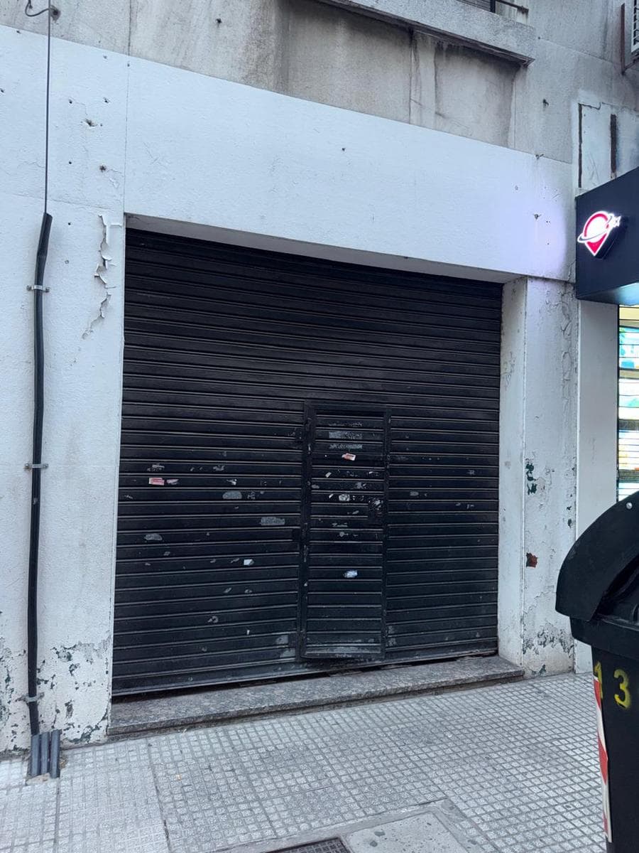 Local en Congreso - 1