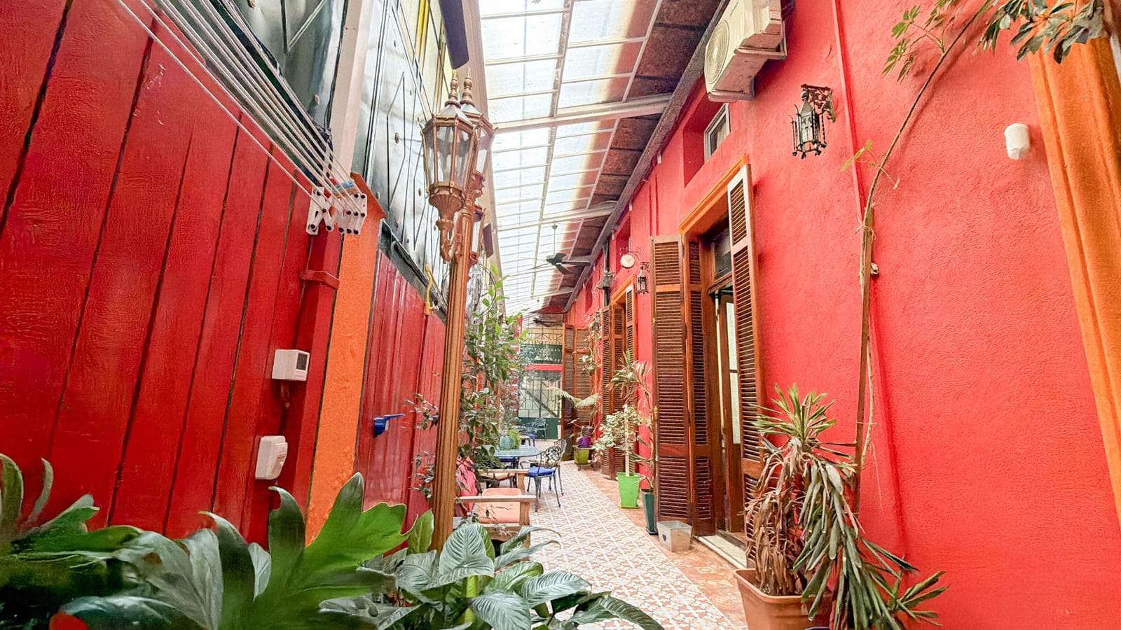 Venta Hotel en San Telmo. Oportunidad. 6 habitaciones full equipado. Excelente zona - 1