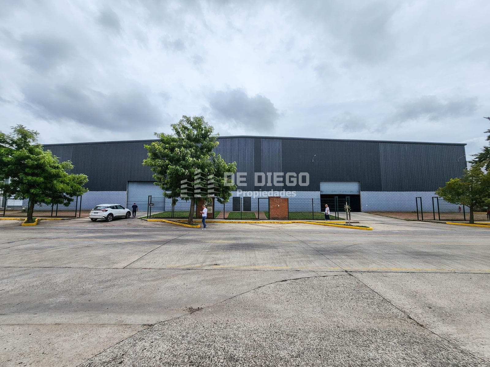 Deposito en Alquiler y venta 6000 m2 en Polo Industrial Ezeiza, GBA Sur - 1