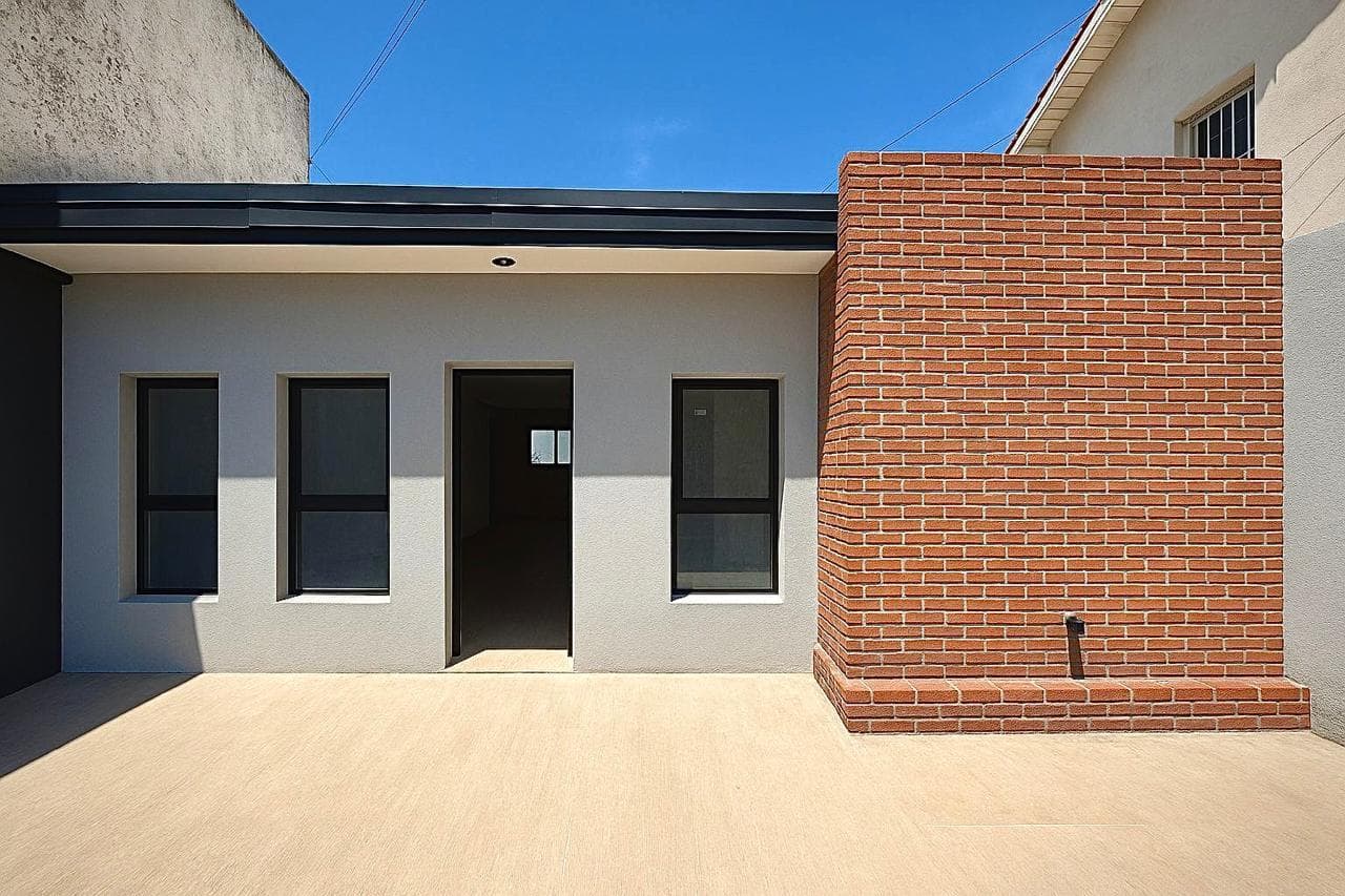 VENTA | CASA 3 AMBIENTES CON PARQUE | BARRIO SAN JOSE - 1