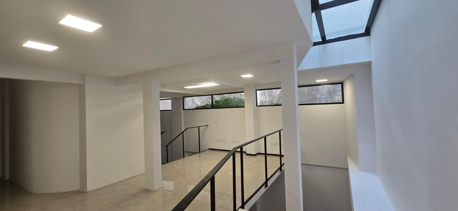 Oficina en Pichincha - 1