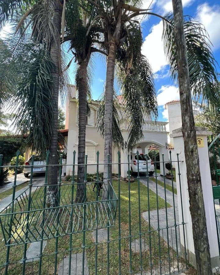 VENTA HERMOSA CASA BARRIO ALDEA - 1